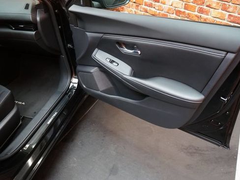 Certified 2022 Nissan Sentra SV FWD image 50