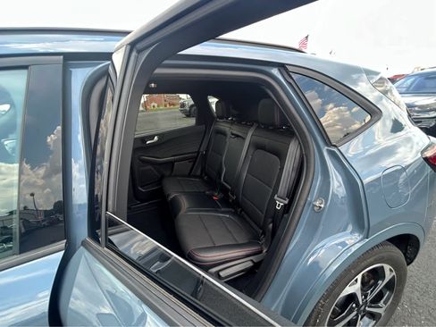 Used 2023 Ford Escape ST-Line Elite image 12
