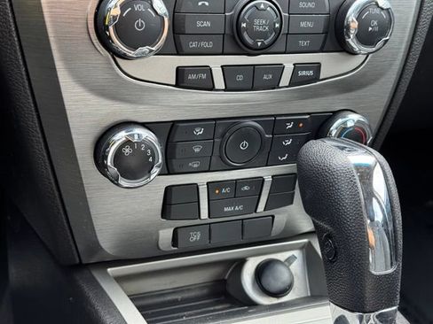 Used 2012 Ford Fusion SE FWD image 11