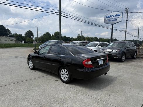 Used 2004 Toyota Camry LE FWD image 5