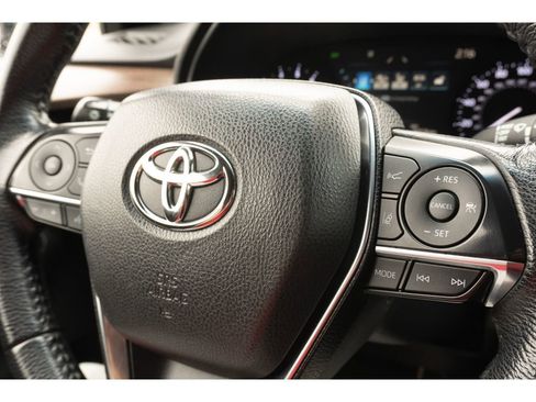 Used 2021 Toyota Avalon XLE image 26