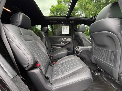 Used 2025 Mercedes-Benz GLS 63 AMG 4MATIC image 20