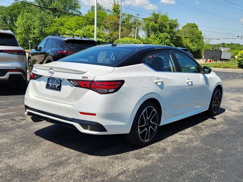 Used 2024 Nissan Sentra SR FWD image 4