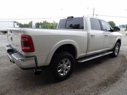 Used 2022 RAM 2500 Laramie AWD/4WD image 4
