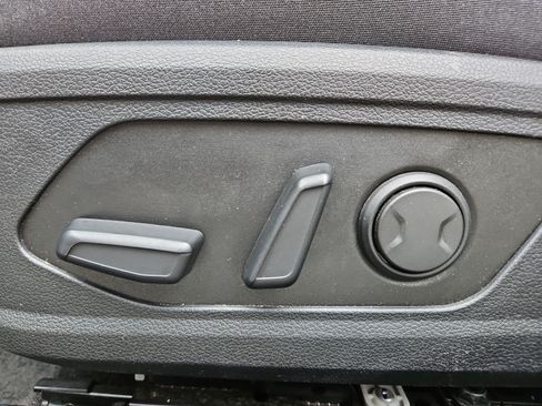 Used 2025 Hyundai Sonata SEL FWD image 21