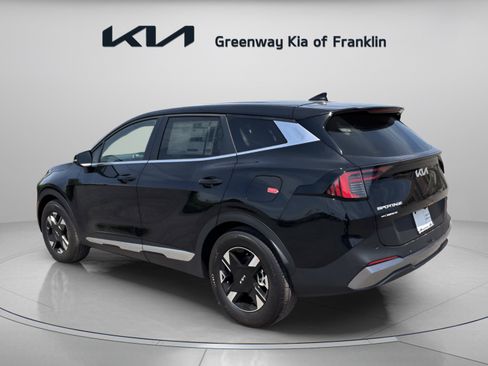 New 2026 Kia Sportage LX w/ LX Convenience Package FWD image 5