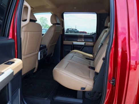 Used 2022 Ford F250 Lariat w/ Lariat Value Package AWD/4WD image 17