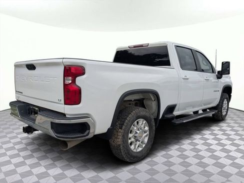 Used 2022 Chevrolet Silverado 2500 LT w/ Fleet Comfort Package AWD/4WD image 4