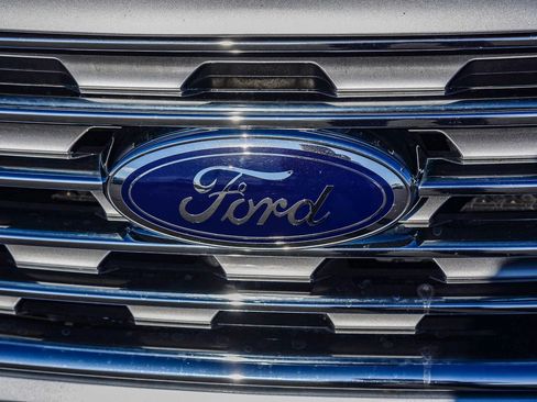 Used 2020 Ford Edge SEL w/ Convenience Package image 11