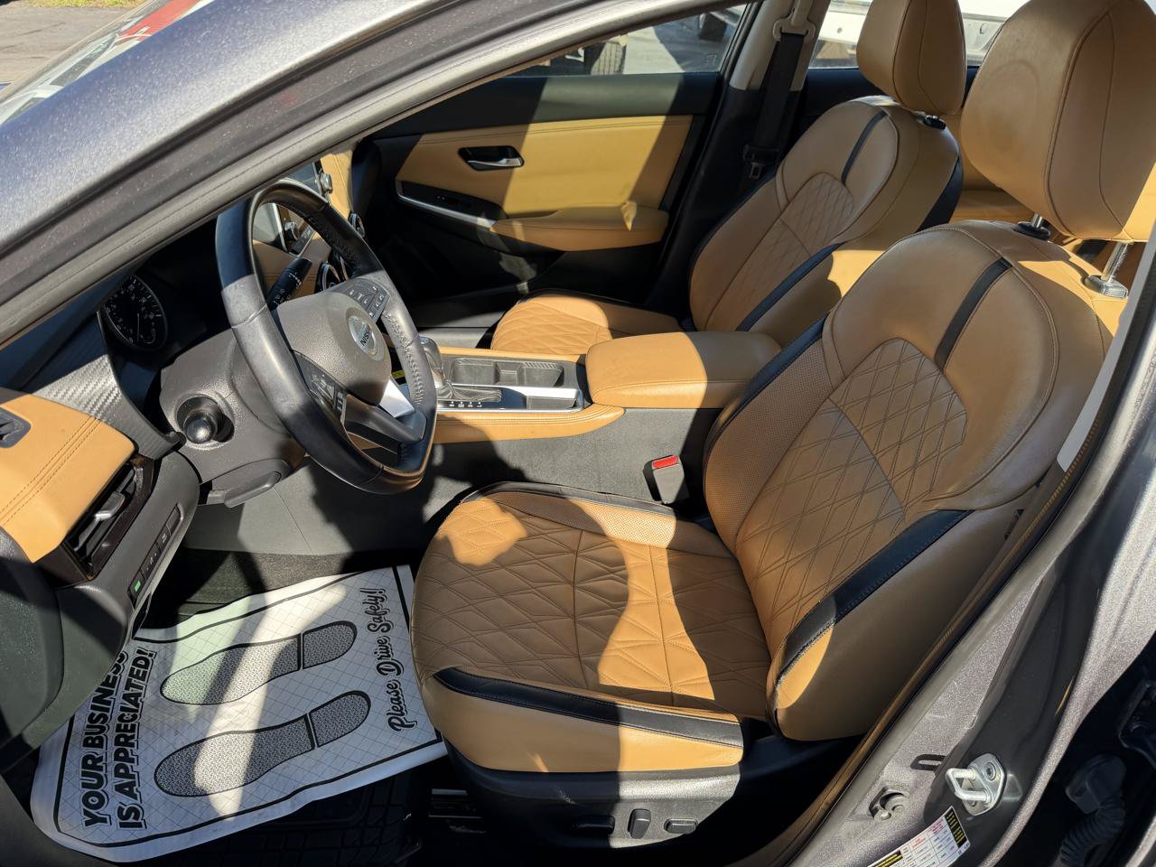Used 2020 Nissan Sentra SV w/ SV Premium Package FWD image 11