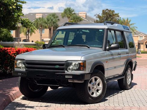 Used 2004 Land Rover Discovery S AWD/4WD image 1