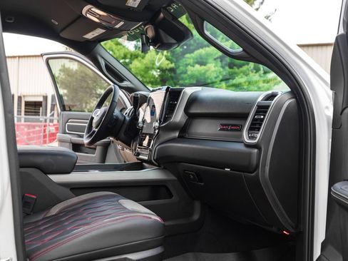 New 2026 RAM 2500 Big Horn AWD/4WD image 25