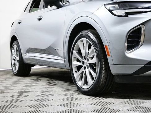 Used 2023 Buick Envision Avenir image 2