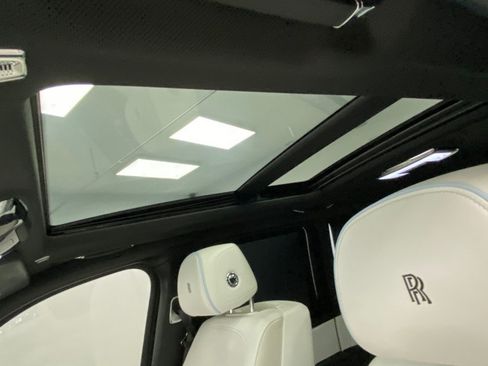 Used 2019 Rolls-Royce Cullinan AWD/4WD image 21