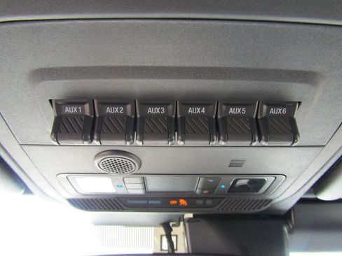 Used 2025 Ford Bronco Badlands AWD/4WD image 30