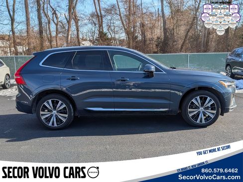 Certified 2023 Volvo XC60 B5 Plus w/ Climate Package image 3
