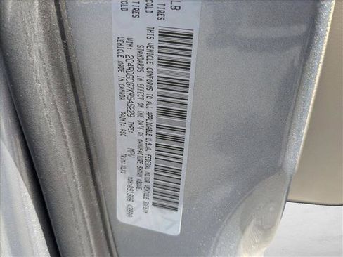 Used 2019 Dodge Grand Caravan SXT FWD image 25
