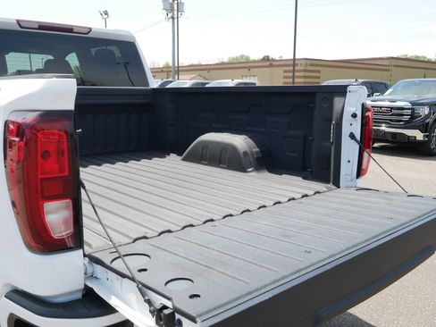 Used 2021 GMC Sierra 1500 Elevation w/ X31 Off-Road Package AWD/4WD image 18