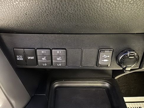 Used 2018 Toyota RAV4 Limited w/ All Weather Liner Package AWD/4WD image 28