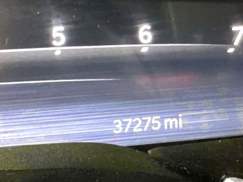 Used 2024 RAM 1500 Laramie AWD/4WD image 17