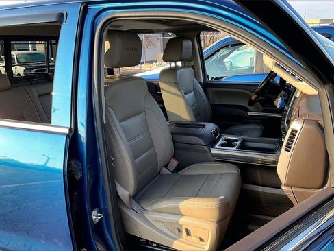 Used 2016 GMC Sierra 3500 Denali w/ Duramax Plus Package image 6