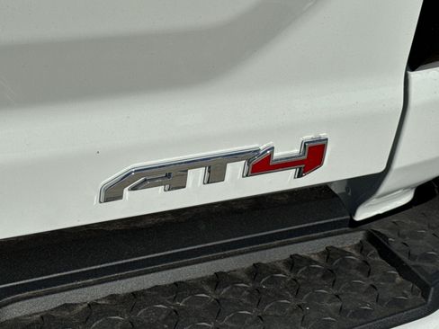 Used 2026 GMC Canyon AT4 AWD/4WD image 11