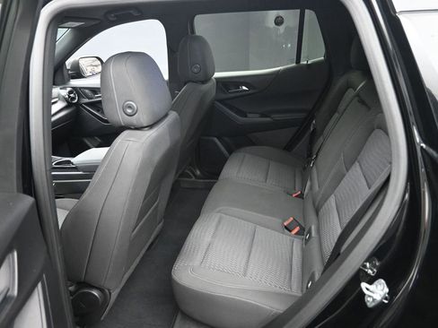 Used 2025 Chevrolet Equinox LT AWD/4WD image 12