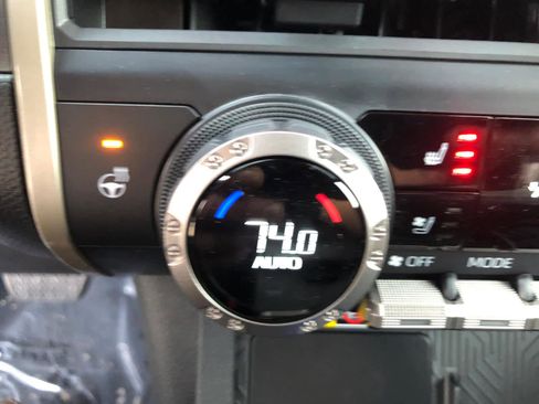 New 2026 Toyota Tacoma TRD Off-Road AWD/4WD image 18
