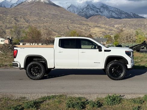 Used 2022 GMC Sierra 1500 Elevation AWD/4WD image 8