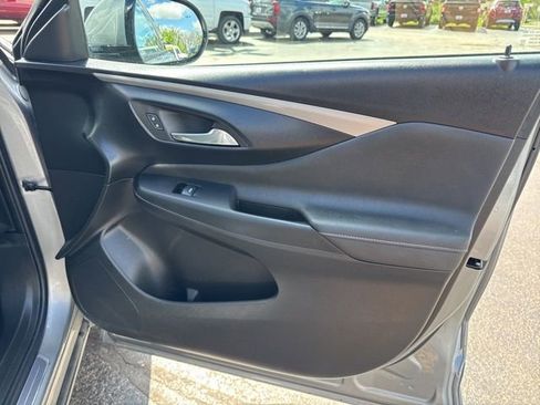 Used 2024 Buick Envista Avenir image 28