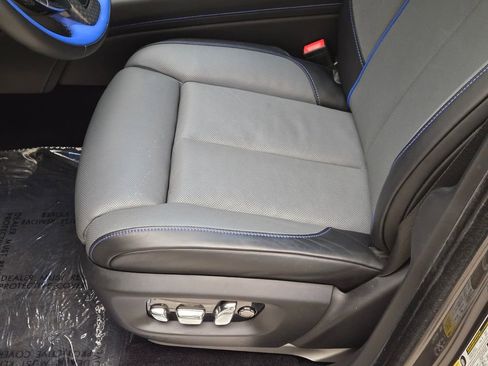 Certified 2023 Rolls-Royce Ghost Black Badge w/ Black Badge Ghost Package AWD/4WD image 32