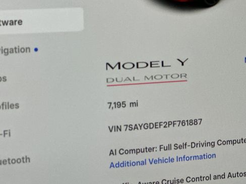 Used 2023 Tesla Model Y Performance AWD/4WD image 33