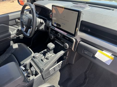 Used 2025 Toyota 4Runner TRD Off-Road Premium AWD/4WD image 20