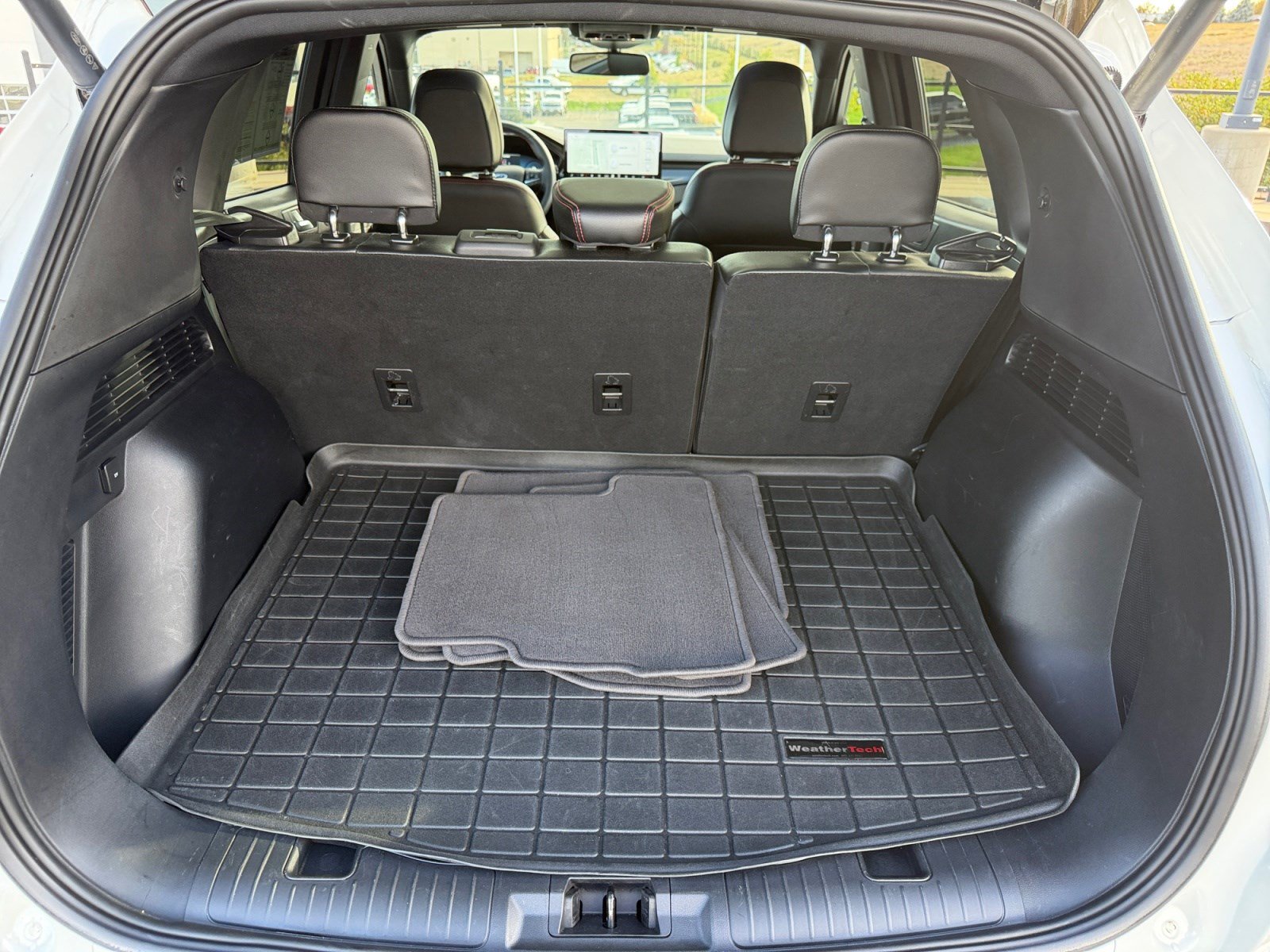 Used 2024 Ford Escape ST-Line Elite w/ Premium Technology Package AWD/4WD image 32