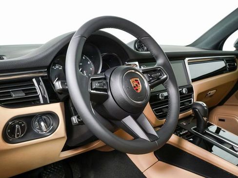 New 2026 Porsche Macan AWD/4WD image 4