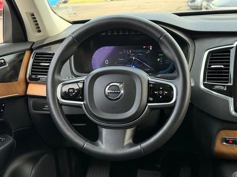 Used 2023 Volvo XC90 T8 Plus AWD/4WD image 8