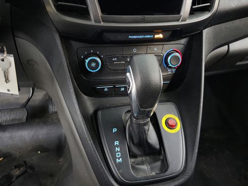Used 2019 Ford Transit Connect XL FWD image 19