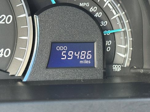 Used 2013 Toyota Camry XLE image 27