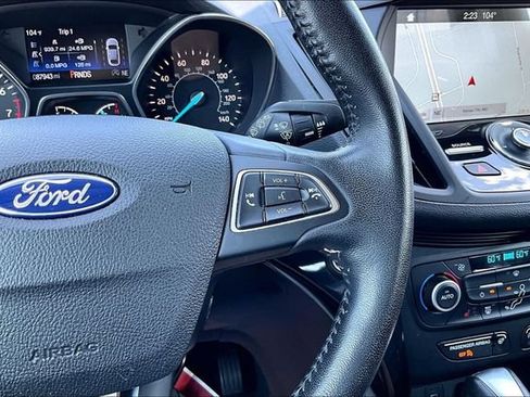 Used 2019 Ford Escape Titanium AWD/4WD image 12