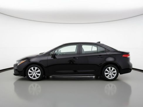 Used 2025 Toyota Corolla LE image 5