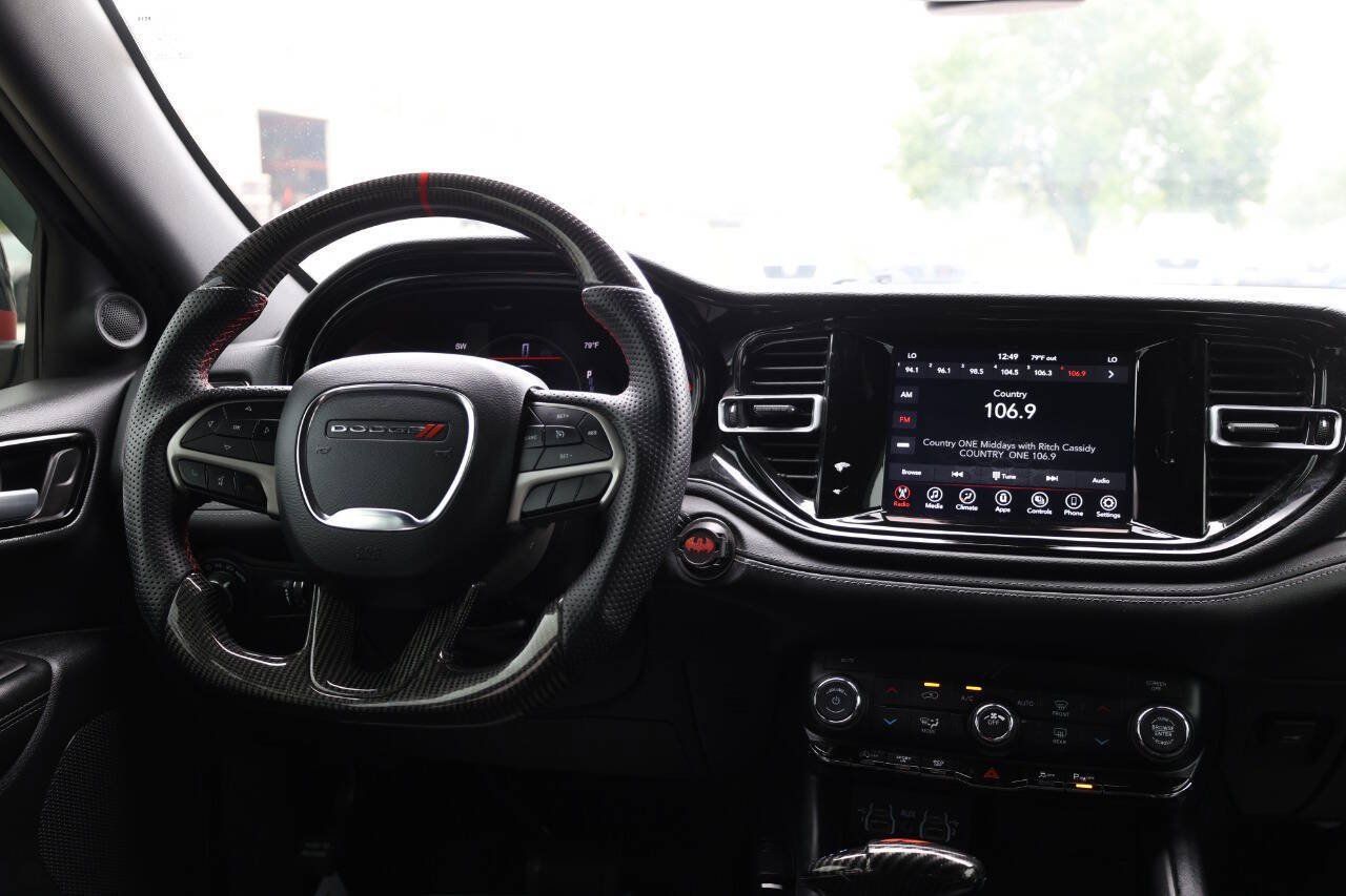 Used 2022 Dodge Durango SXT w/ Blacktop Package AWD/4WD image 23