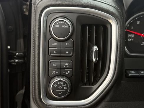 Used 2020 Chevrolet Silverado 1500 High Country w/ Technology Package image 25