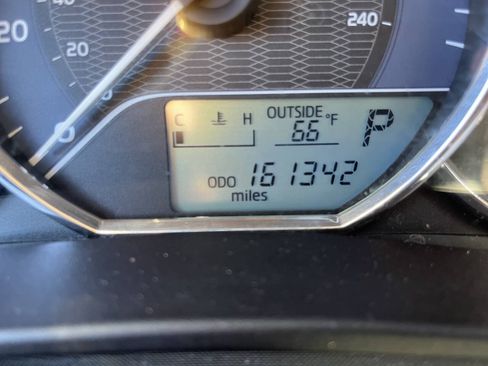 Used 2014 Toyota Corolla LE FWD image 11
