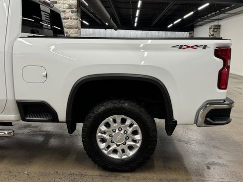 Used 2020 Chevrolet Silverado 2500 LTZ w/ LTZ Plus Package image 8