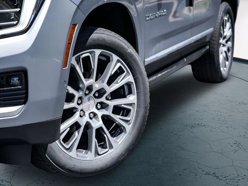New 2026 GMC Yukon Denali w/ Sun & Power Step Package AWD/4WD image 2