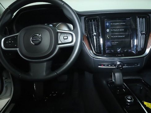 Used 2022 Volvo S60 T8 R-Design Expression AWD/4WD image 27