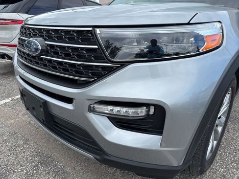 Used 2023 Ford Explorer XLT w/ Equipment Group 202A image 11