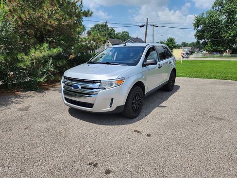Used 2013 Ford Edge SE AWD/4WD image 2