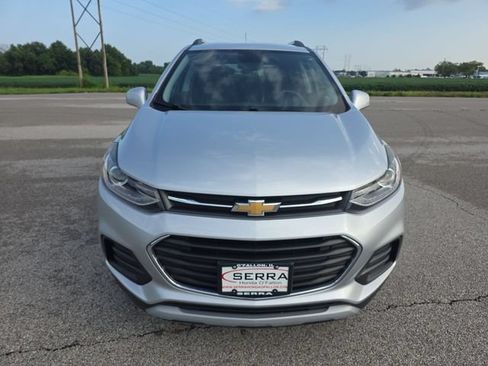 Used 2020 Chevrolet Trax LT w/ LT Convenience Package FWD image 16