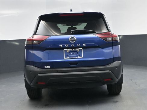 Used 2021 Nissan Rogue S image 22
